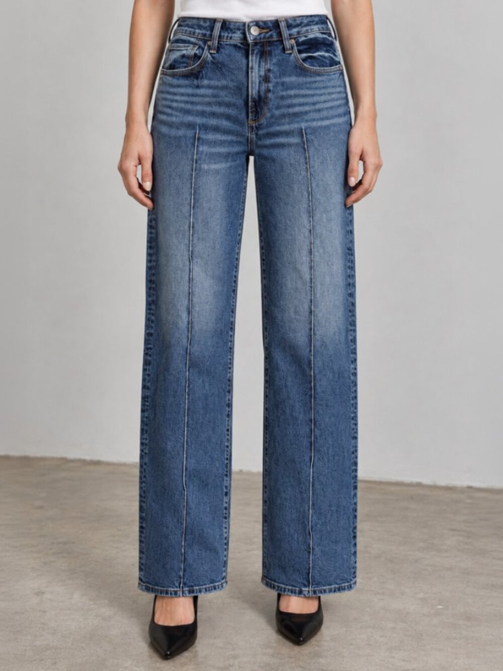 Driftwood Straight Leg Medium Wash Front Seam Jeans Size 31